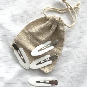 Set of 4 white crease free clips