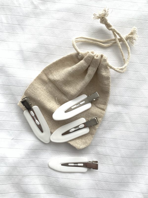 Set of 4 white crease free clips